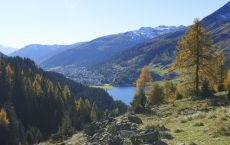 Davos-Klosters_-Davosersee_Aussicht